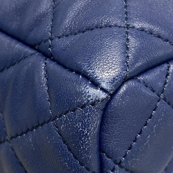 Auth CHANEL Matelasse A91273 Blue Lambskin Handbag - Picture 4 of 15